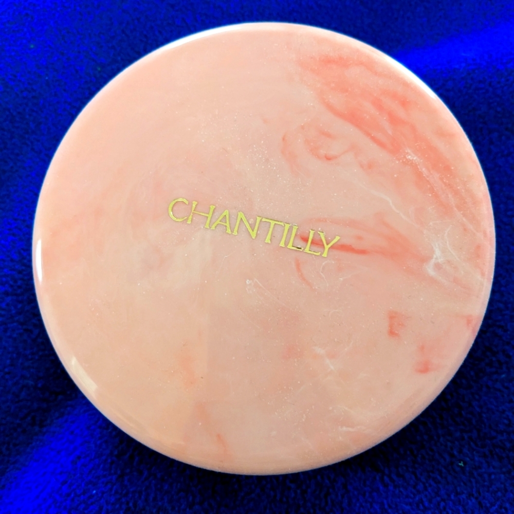 Chantilly by Dana body powder...5 oz